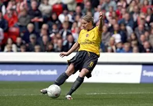 Arsenal Ladies v Charlton - FA Cup Final 2006-07 Collection: Kelly Smith scores her 2nd goal Arsenals 4th