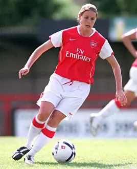 Kelly Smith's Dominant Performance: Arsenal Women Crush Fulham 14-0
