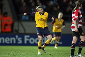 Kelly Smith's Hat-Trick: Arsenal Ladies Crush Doncaster Rovers Belles 5-0 in FA Premier League Cup Final