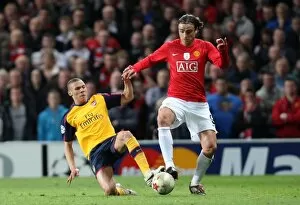 Manchester United v Arsenal 2008-09 Champions League 1-2 1st Leg Collection: Kieran Gibbs (Arsenal) Dimitar Berbatov (Man Utd)