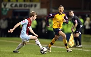 Images Dated 2nd December 2008: Kieran Gibbs (Arsenal) Wade Elliott (Burnley)