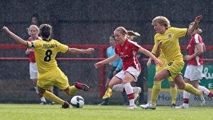 Arsenal Ladies v Sparta Prague 2009-10 Gallery: Kim Little (Arsenal) Heroldova and Pivonlova (Sparta)