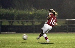 Images Dated 9th October 2008: Kim Little scores her 3rd goal Arsenals 7th