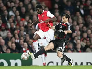Images Dated 4th April 2008: Kolo Toure (Arsenal) Javier Mascherano (Liverpool)