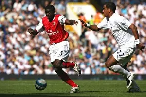 Tottenham v Arsenal 2007-8 Collection: Kolo Toure (Arsenal) Tom Huddlestone (Tottenham)