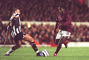 Arsenal v Juventus 2005-6 Gallery: Kolo Toure (Arsenal) Zlatan Ibrahimovic (Juve). Arsenal 2: 0 Juventus