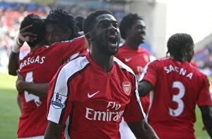 Images Dated 11th April 2009: Kolo Toure celebrates Arsenals 4th goal scored by Alex Song