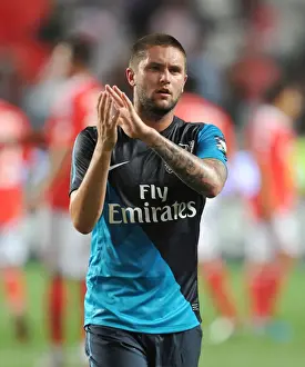 Benfica V Arsenal 2011-12 Prints: Lansbury Applauds Arsenal Fans: Benfica vs Arsenal Pre-Season Friendly, 2011