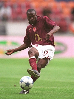 Lauren Collection: Lauren (Arsenal). Arsenal 2: 1 Porto. The Amsterdam Tournament