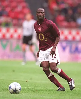 Lauren's Triumph: Arsenal's 2-1 Victory Over Porto at Amsterdam Tournament, 2005