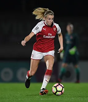 Leah Williamson in Action: Arsenal Women vs. Reading Ladies, WSL (Women's Super League)