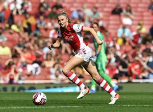 Leah Williamson in Action: Arsenal Women vs. Chelsea Women Clash in FA WSL at Emirates Stadium