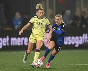 Leah Williamson Faces Off Against Cornelia Kramer: HB Koge vs. Arsenal Women's FC, UEFA Womens Champions League