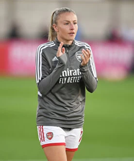 Images Dated 16th September 2022: Leah Williamson Rallies Arsenal Fans Before Kick-off Against Brighton & Hove Albion