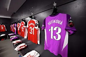 London City Lionesses V Arsenal Women 2025-26 Prints: London City Lionesses v Arsenal - Barclays Women's Super League London City Lionesses v Arsenal - Barclays