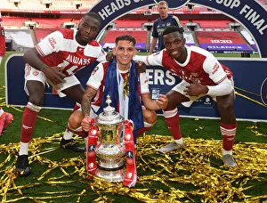 LONDON, ENGLAND - AUGUST 01: (L-R) Nicolas Pepe, Lucas Torreira and Eddie Nketiah of Arsenal celebrate after the FA Cup