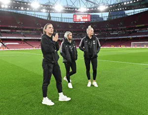 LONDON, ENGLAND - NOVEMBER 19: Katie McCabe, Laura Wienroither and Stina Blackstenius of Arsenal before the WSL match