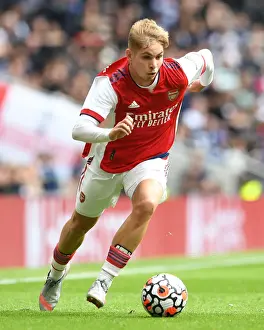 London Rivalry: Emile Smith Rowe in Action - Arsenal vs. Tottenham Hotspur