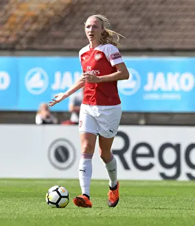 Arsenal Women V West Ham United Women 2018-19 Prints: Louise Quinn in Action: Arsenal Women vs West Ham United Women