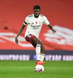 MANCHESTER, ENGLAND - NOVEMBER 01: Thomas Partey of Arsenal during the Premier League match between Manchester United