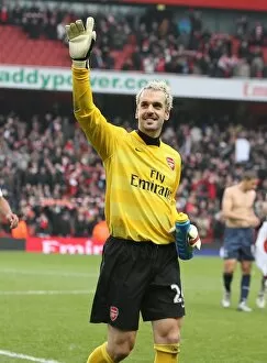 Arsenal v Tottenham 2007-8 Collection: Manuel Almunia (Arsenal) celebrates after the match
