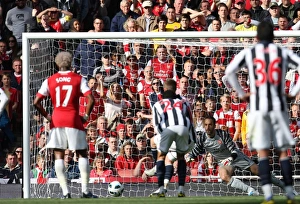 Manuel Almunia saves a West Brom penalty. Arsenal 2:3 West Bromwich Albion Manuel Almunia saves a West Brom penalty. Arsenal 2:3 West Bromwich Albion