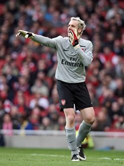 Images Dated 14th March 2009: Manuel Almunia's Shut-Out: Arsenal's 4-0 Victory Over Blackburn Rovers in the Premier League