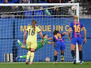 Barcelona v Arsenal Women 2021-22 Collection: Manuela Zinsberger Saves Penalty: Barcelona vs. Arsenal Women's Champions League Clash, 2021