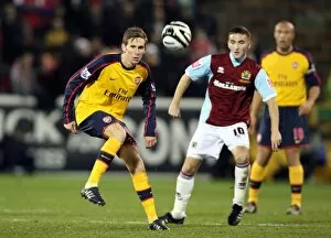 Images Dated 2nd December 2008: Mark Randall (Arsenal) Martin Paterson (Burnley)