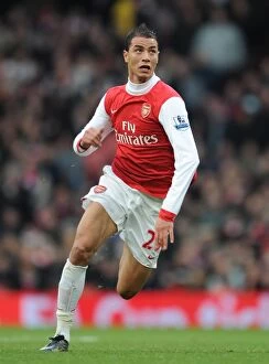 Images Dated 8th January 2011: Marouane Chamakh (Arsenal). Arsenal 1: 1 Leeds United, FA Cup 3rd Round