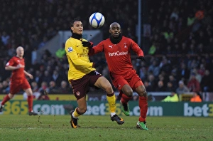 Marouane Chamakh (Arsenal) Terrell Forbes (Orient). Leyton Orient 1:1 Arsenal Marouane Chamakh (Arsenal) Terrell Forbes (Orient). Leyton Orient 1:1 Arsenal