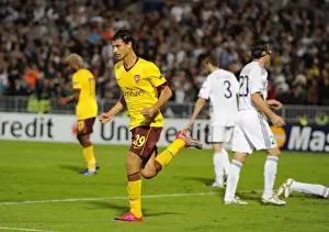 Marouane Chamakh celebrates scoring the 2nd Arsenal goal. Partizan Belgrade 1: 3 Arsenal