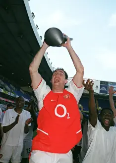 Martin Keown's Triumph: Arsenal Clinch the Premier League Title at White Hart Lane