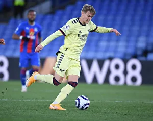 Martin Odegaard in Action: Arsenal vs. Crystal Palace - Premier League Clash, 2020-21