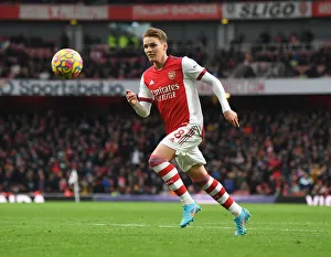 Martin Odegaard in Action: Arsenal vs. Brentford, Premier League 2021-22