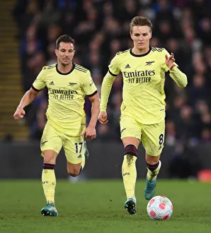 Martin Odegaard in Action: Arsenal vs. Crystal Palace - Premier League Clash (2021-22)