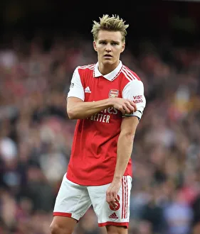 Martin Odegaard in Action: Arsenal vs. Liverpool, Premier League 2022-23