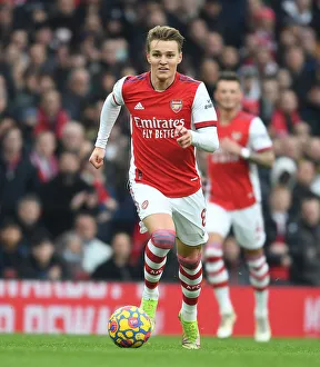 Martin Odegaard in Action: Arsenal vs Burnley, Premier League 2021-22