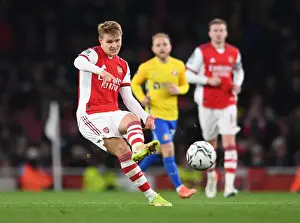 Martin Odegaard in Action: Arsenal's Carabao Cup Battle against Sunderland