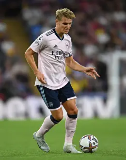 Martin Odegaard: Arsenal's Midfield Genius Shines in Win Against Crystal Palace, Premier League 2022-23