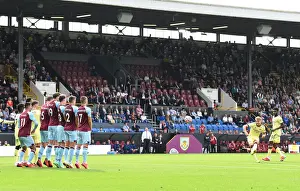 Martin Odegaard Scores for Arsenal against Burnley in 2021-22 Premier League