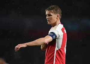 Martin Odegaard's Brilliant Display: Arsenal Triumphs over PSV Eindhoven in Champions League