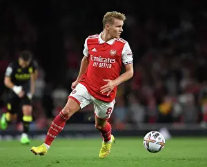 Martin Odegaard's Brilliant Performance: Arsenal's Commanding Victory Over Aston Villa in Premier League