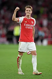 Martin Odegaard's Emotional Victory Celebration: Arsenal Triumph Over Manchester City (2023-24 Premier League)