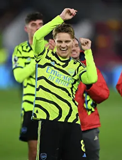 Martin Odegaard's Goal Celebration: Arsenal Secures Victory Over Brentford in 2023-24 Premier League