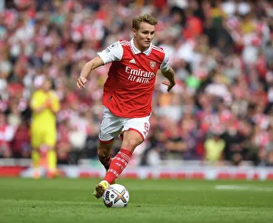 Martin Odegaard's Intense Showdown: Arsenal vs. Tottenham, 2022-23 Premier League