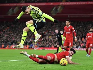 Martinelli Leaps Over Szoboszlai: Liverpool vs. Arsenal, Premier League 2023-24