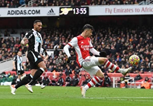 Images Dated 27th November 2021: Martinelli Scores Arsenal's Second: Arsenal v Newcastle United, Premier League 2021-22