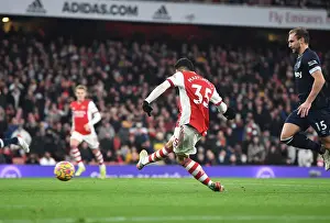 Martinelli Scores First: Arsenal's Triumph Over West Ham United in Premier League 2021-22