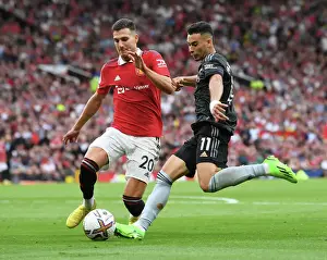 Martinelli vs Dalot: A Tense Battle in the Manchester United vs Arsenal Premier League Clash (2022-23)